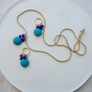 Collier et boucles d'oreilles