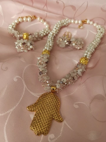 طاقم من الجوهر و الأحجار شبه كريمه الكوارتز الوردي