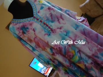 Robe caftan tissu peint à la main