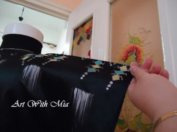 Tunique en soie peinte à la main