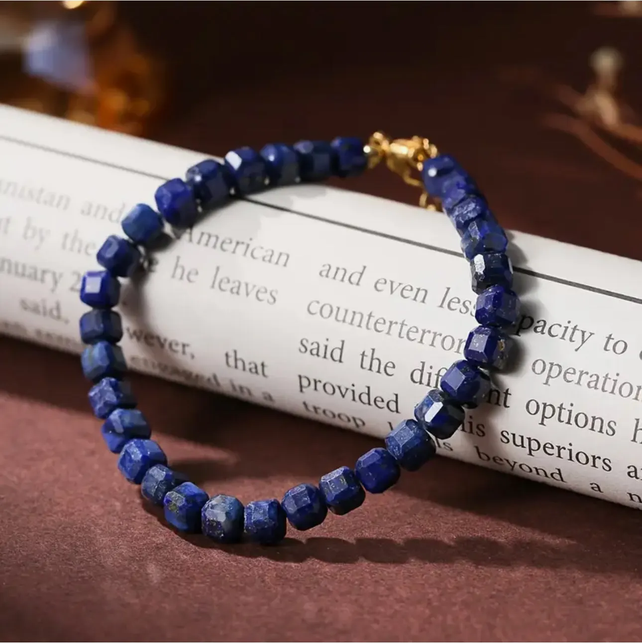 Bracelet "Nuit Étoilée" en Lapis-Lazuli Facetté