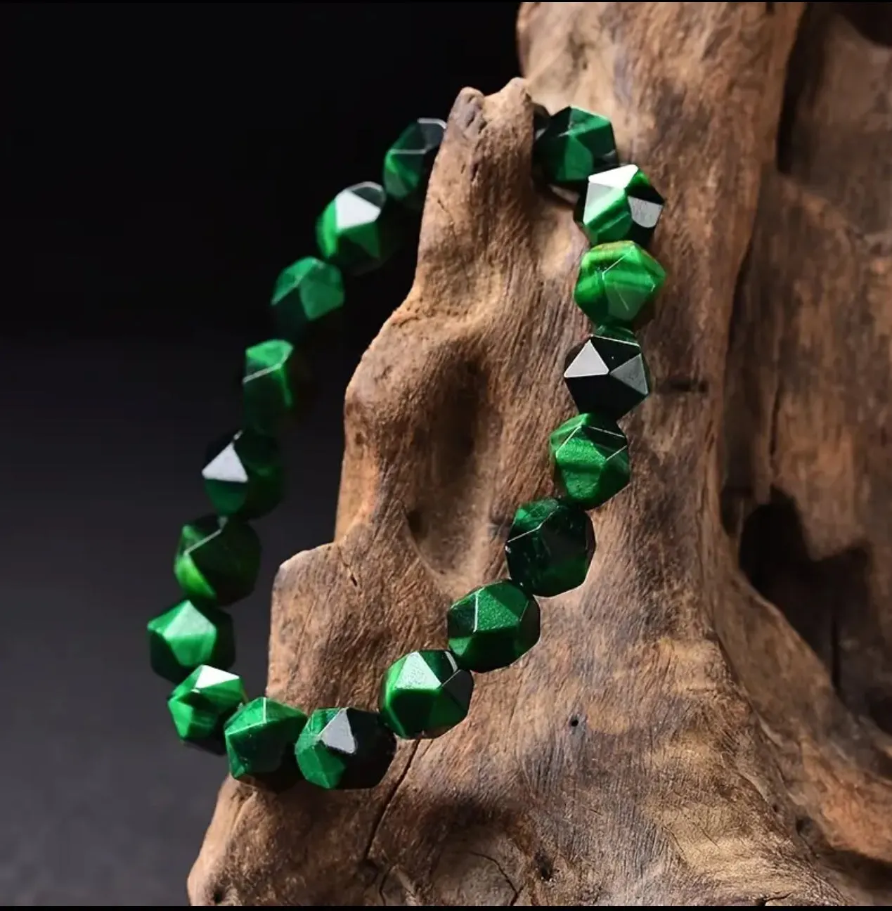 Bracelet "Force & Abondance" en Œil de Tigre Vert Facetté