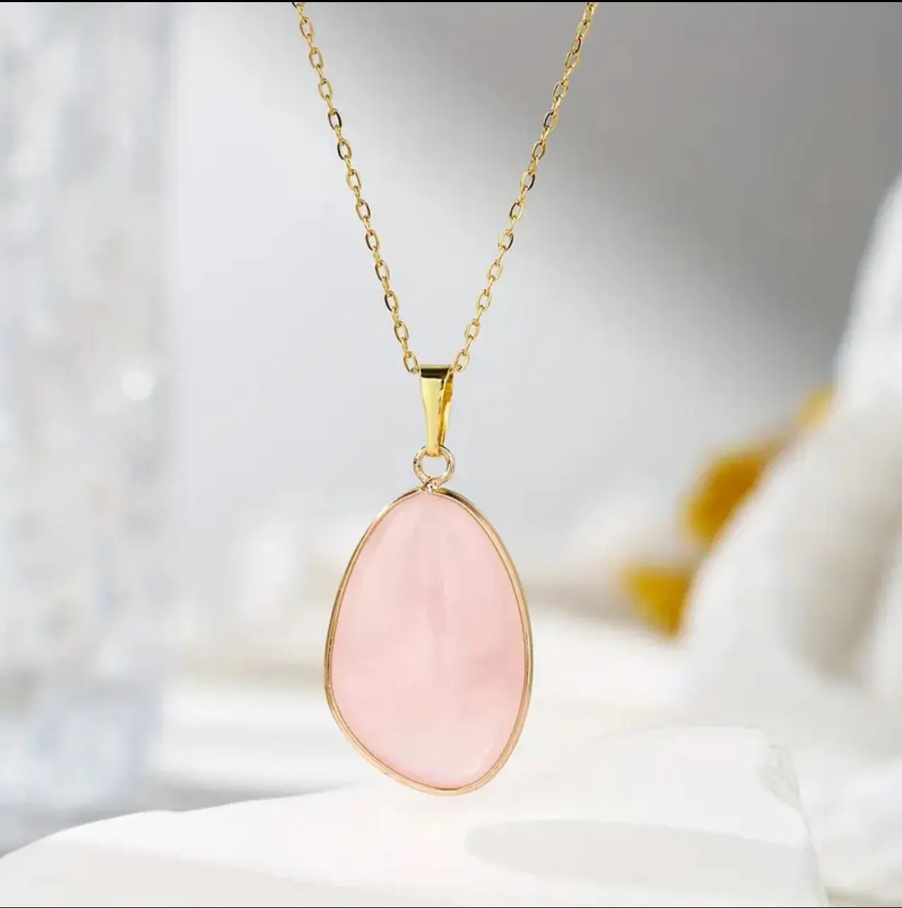 Collier “Douceur de Pétale” en Quartz Rose