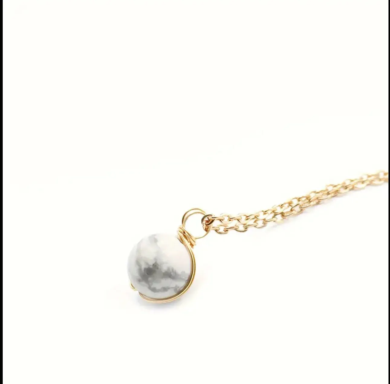 Collier Pendentif Howlite – Sérénité et Harmonie