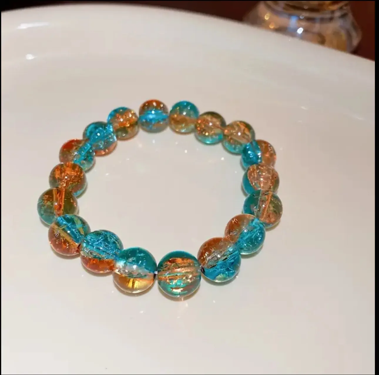 Bracelet en Quartz Craquelé Bleu & Ambre – Énergie & Clarté