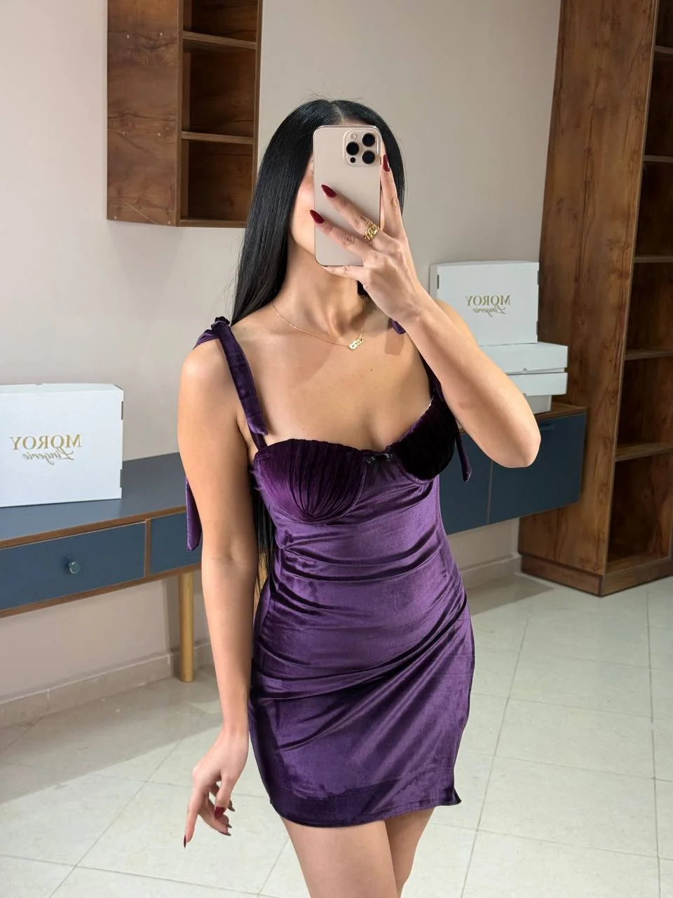 Nuisette Nina Velvet - Velours Soyeux & Raffinement