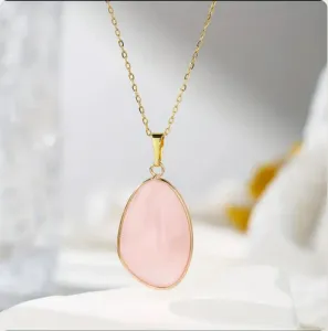 Collier “Douceur de Pétale” en Quartz Rose