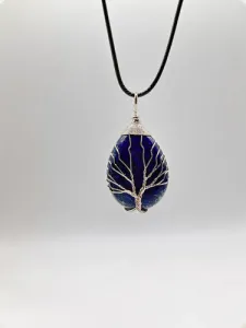 Collier “Arbre de Sagesse Bleue” en Lapis-Lazuli