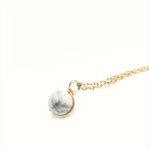 Collier Pendentif Howlite – Sérénité et Harmonie